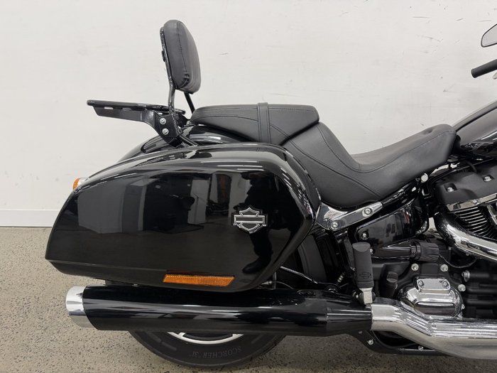 2021 HARLEY-DAVIDSON FLSB SPORT GLIDE Black