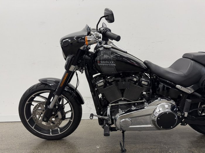 2021 HARLEY-DAVIDSON FLSB SPORT GLIDE Black