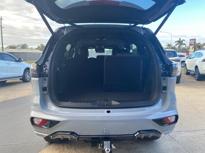 2025 Isuzu MU-X X-TERRAIN