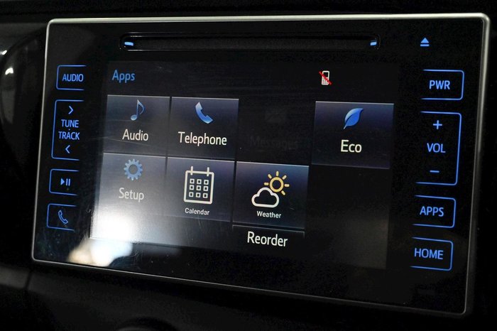 2016 Toyota Hilux SR