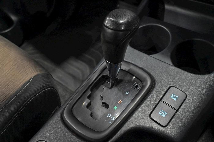 2016 Toyota Hilux SR