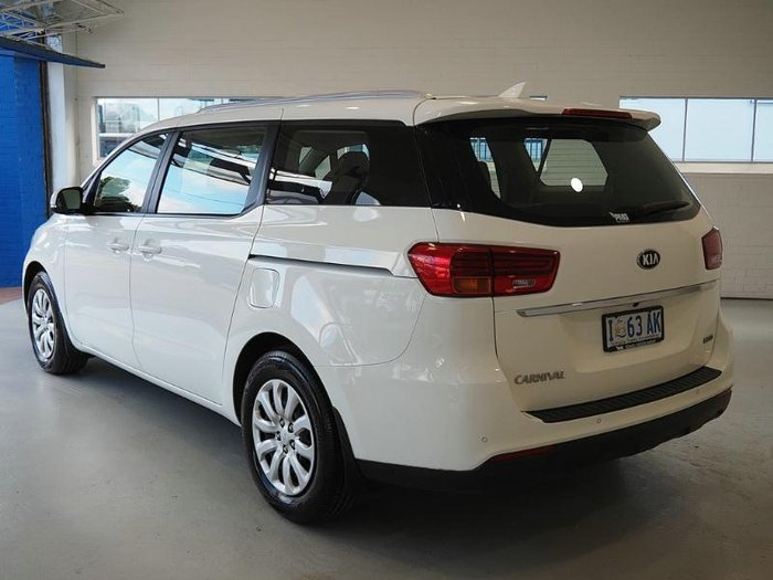 2018 Kia Carnival S