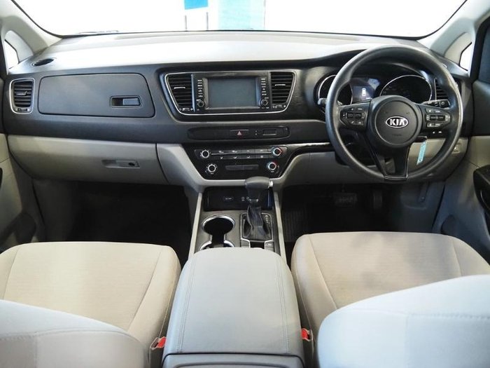 2018 Kia Carnival S