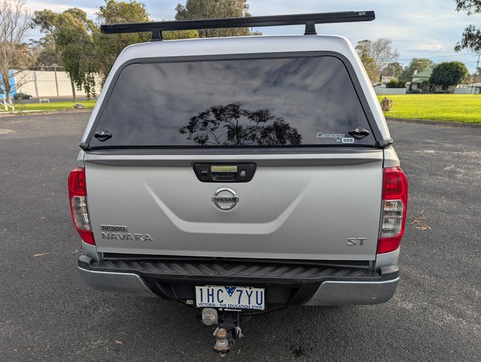 2015 Nissan Navara ST