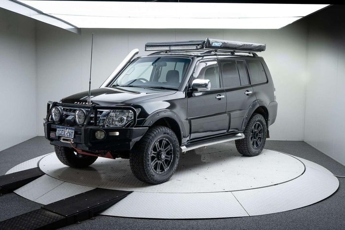 2016 Mitsubishi Pajero