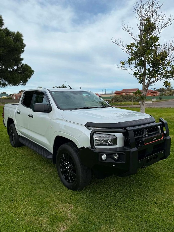 2025 Mitsubishi Triton GLX-R