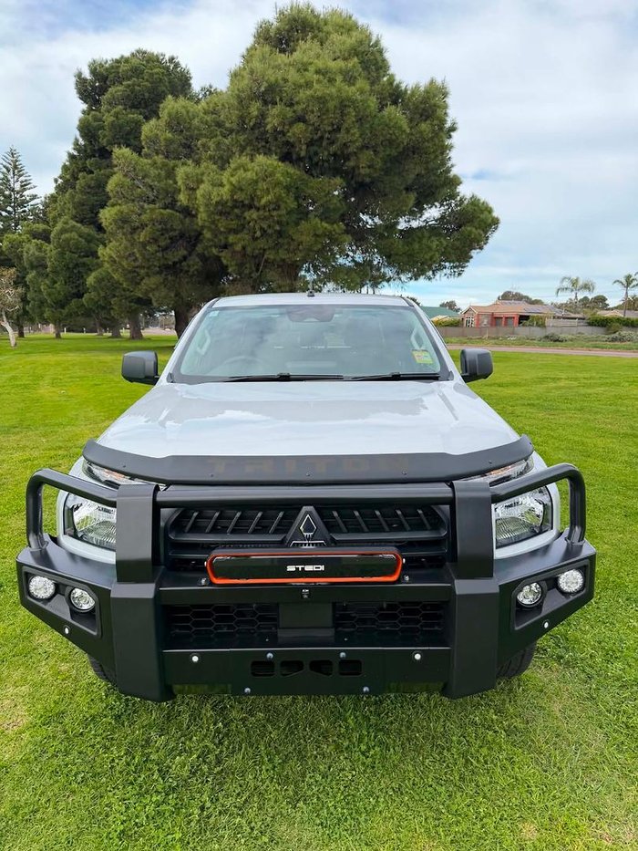 2025 Mitsubishi Triton GLX-R