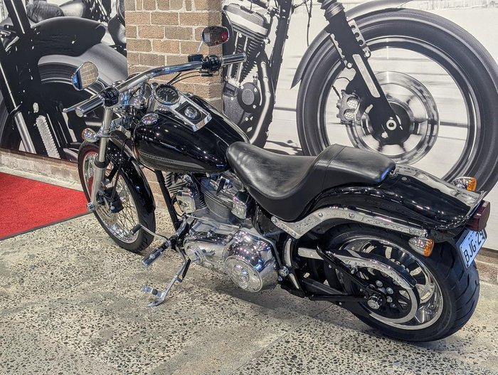 2011 Harley-Davidson Softail Standard 1584 EFI (FXSTI) Softail Black