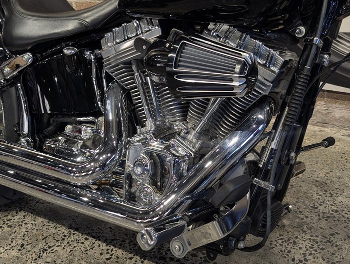 2011 Harley-Davidson Softail Standard 1584 EFI (FXSTI) Softail Black