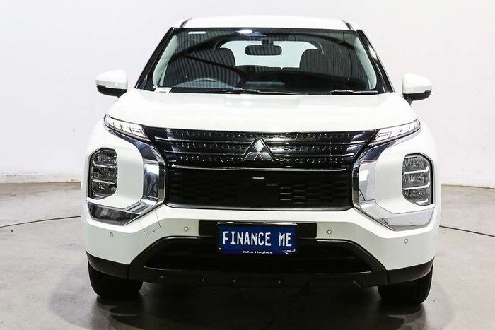 2024 Mitsubishi Outlander ES
