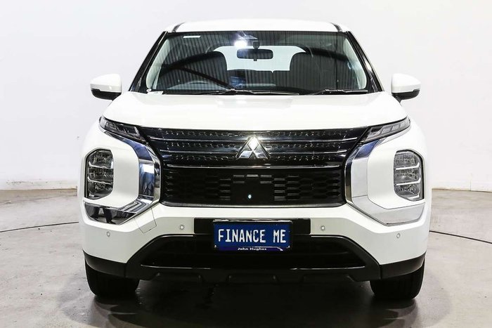 2024 Mitsubishi Outlander ES