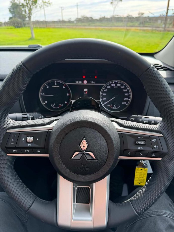 2025 Mitsubishi Triton GLX-R