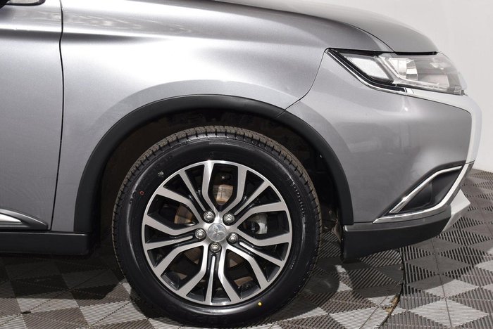 2017 Mitsubishi Outlander LS