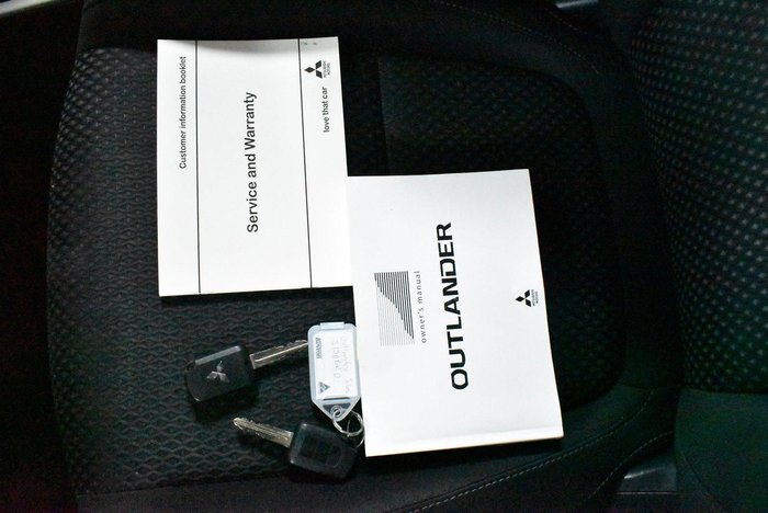 2017 Mitsubishi Outlander LS