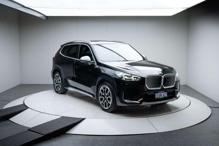 2025 BMW iX1