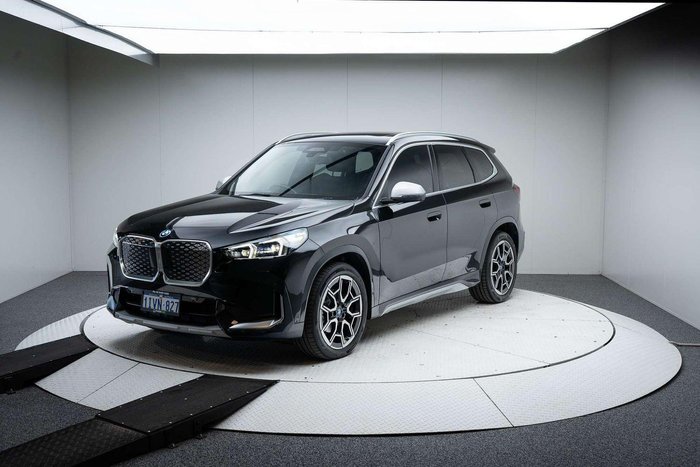 2025 BMW iX1