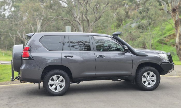 2022 Toyota Landcruiser Prado GX
