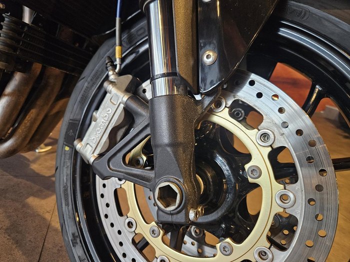 2010 Triumph Speed Triple 1050 Speed Triple Black