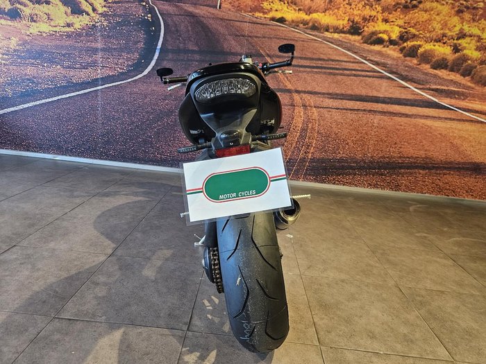 2010 Triumph Speed Triple 1050 Speed Triple Black