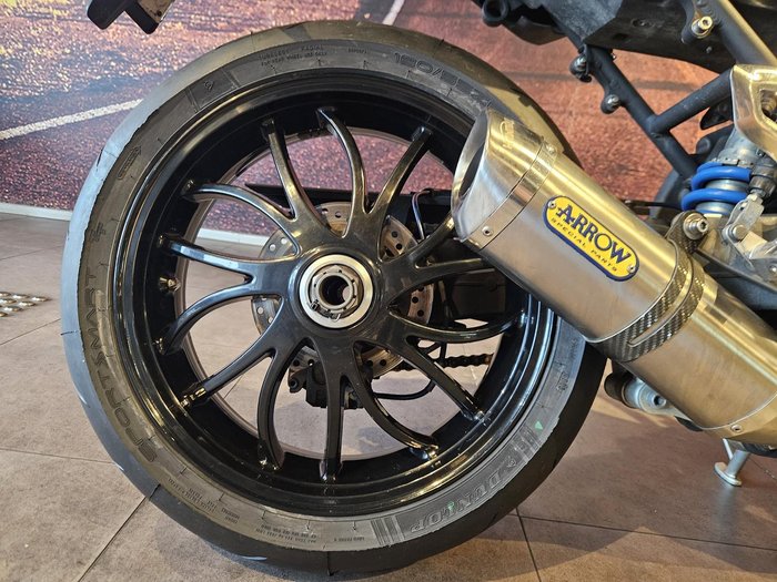 2010 Triumph Speed Triple 1050 Speed Triple Black