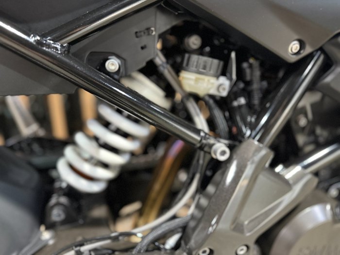 2026 BMW Motorrad G 310 R COSMIC BLACK