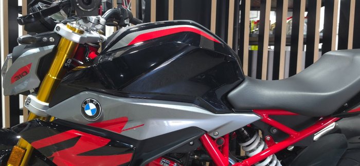 2026 BMW Motorrad G 310 R GRANITGRAU METALLIC