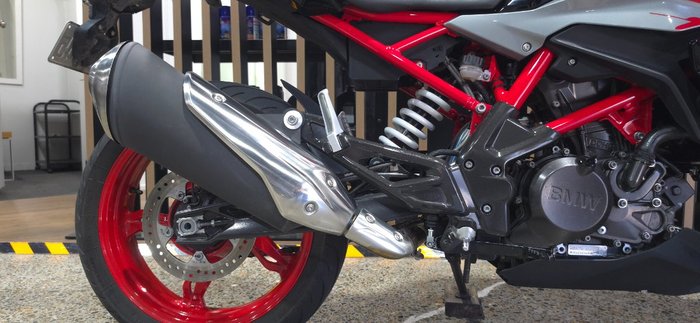 2026 BMW Motorrad G 310 R GRANITGRAU METALLIC