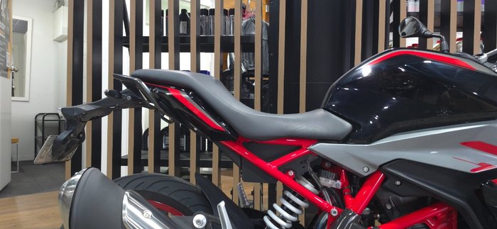 2026 BMW Motorrad G 310 R GRANITGRAU METALLIC