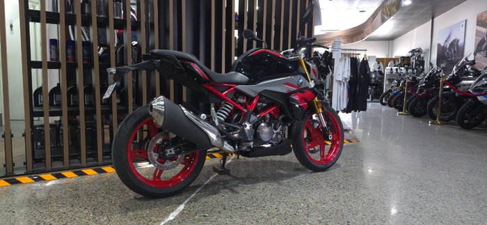 2026 BMW Motorrad G 310 R GRANITGRAU METALLIC