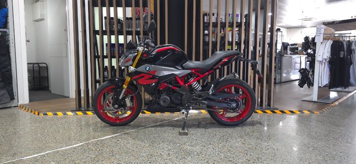 2026 BMW Motorrad G 310 R GRANITGRAU METALLIC