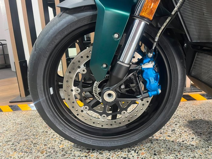 2026 BMW Motorrad M 1000 XR GREEN