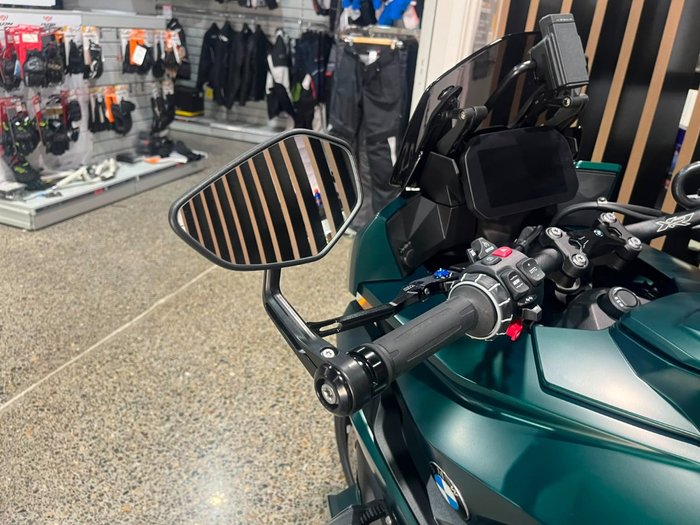 2026 BMW Motorrad M 1000 XR GREEN