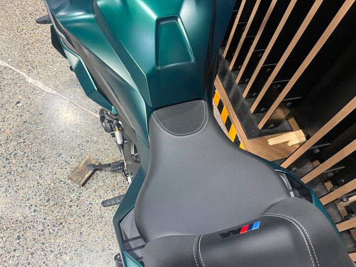2026 BMW Motorrad M 1000 XR GREEN