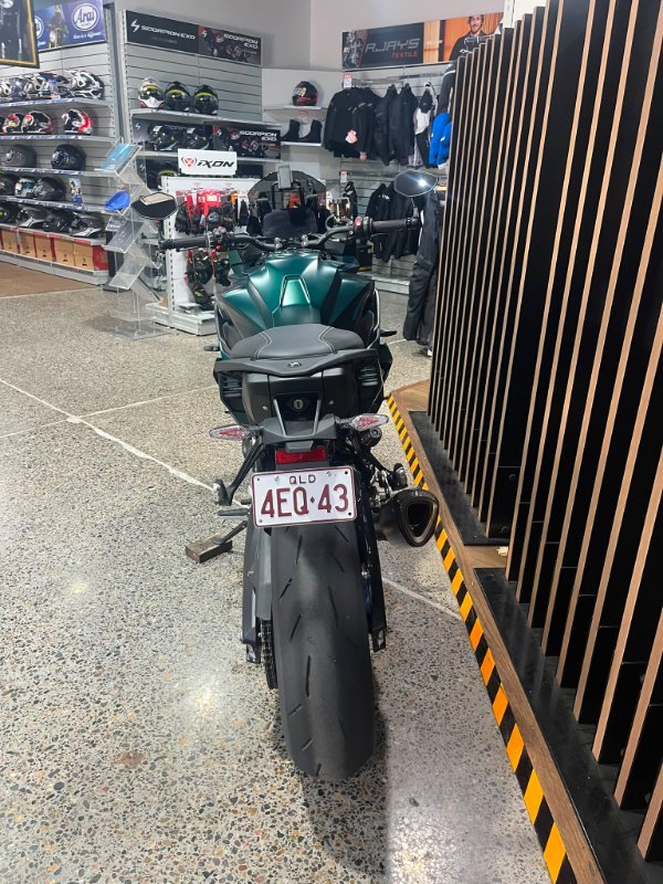2026 BMW Motorrad M 1000 XR GREEN