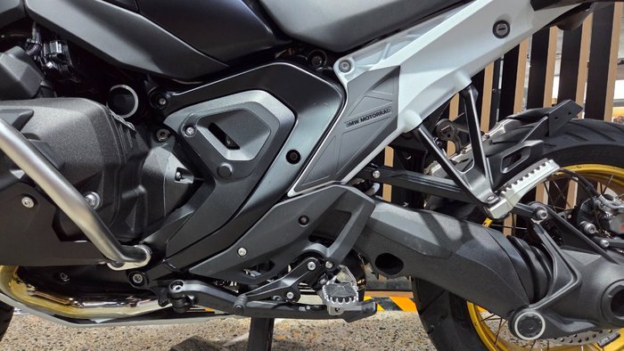 2026 BMW Motorrad R 1300 GS SILVER ICE