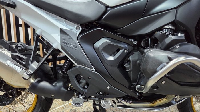 2026 BMW Motorrad R 1300 GS SILVER ICE