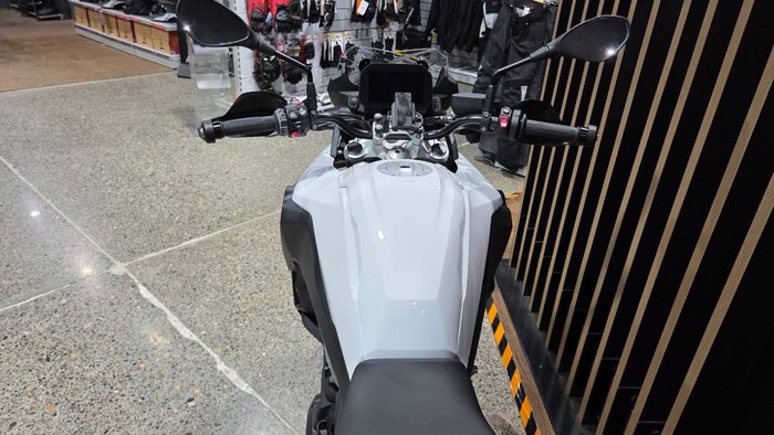 2026 BMW Motorrad F 800 GS SPORT WHITE