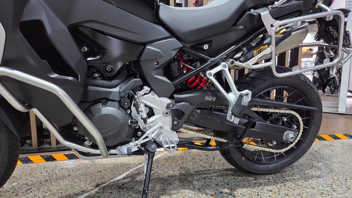 2026 BMW Motorrad F 900 GS ADVENTURE Black