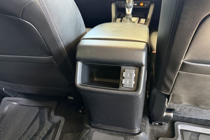 2022 Isuzu MU-X LS-T