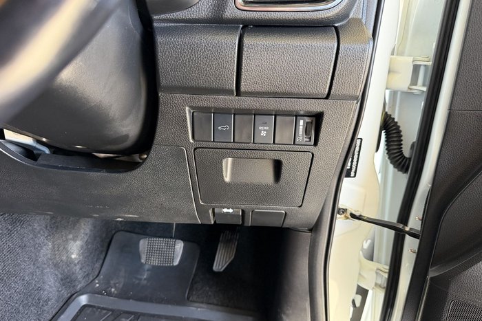 2022 Isuzu MU-X LS-T