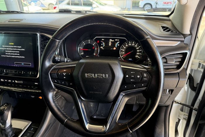 2022 Isuzu MU-X LS-T