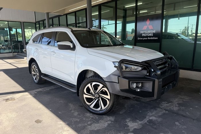 2022 Isuzu MU-X LS-T