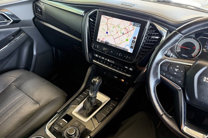 2022 Isuzu MU-X LS-T