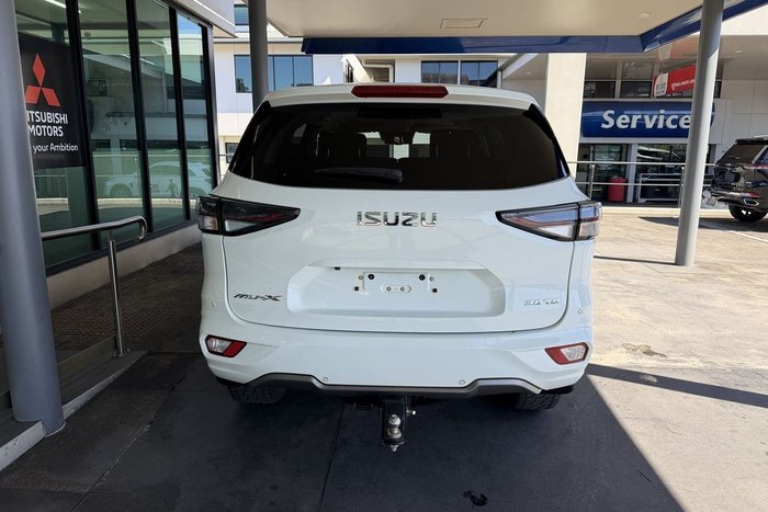 2022 Isuzu MU-X LS-T