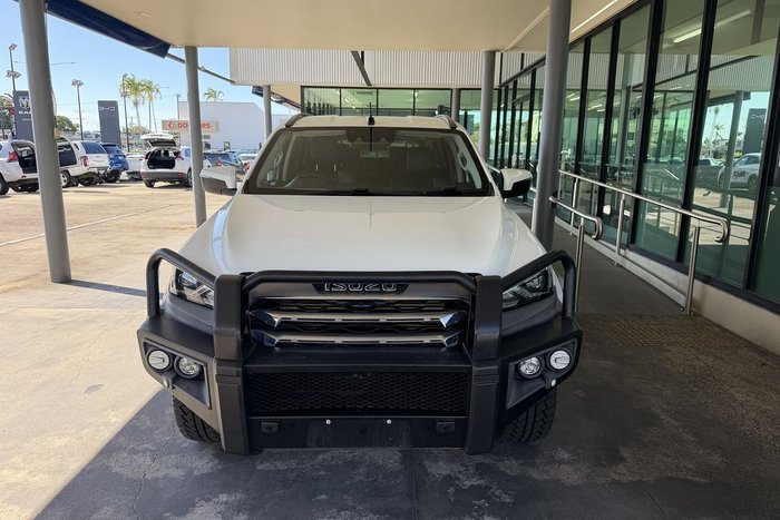 2022 Isuzu MU-X LS-T