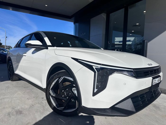 2024 Kia K4 Sport