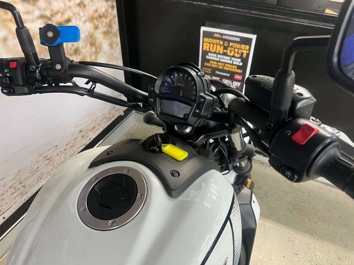 2021 Kawasaki VULCAN S (EN650D LAMS) WHITE