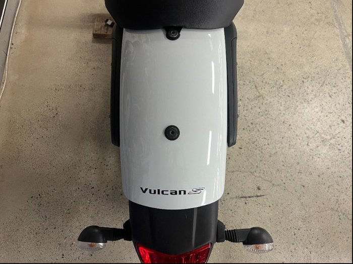 2021 Kawasaki VULCAN S (EN650D LAMS) WHITE