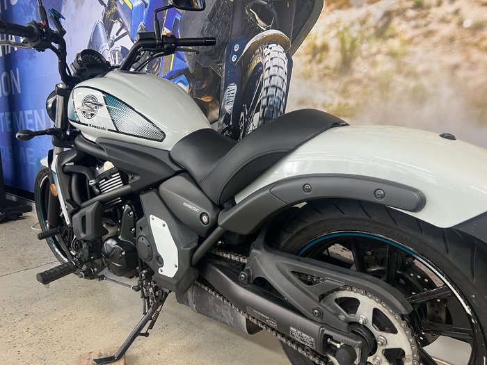 2021 Kawasaki VULCAN S (EN650D LAMS) WHITE