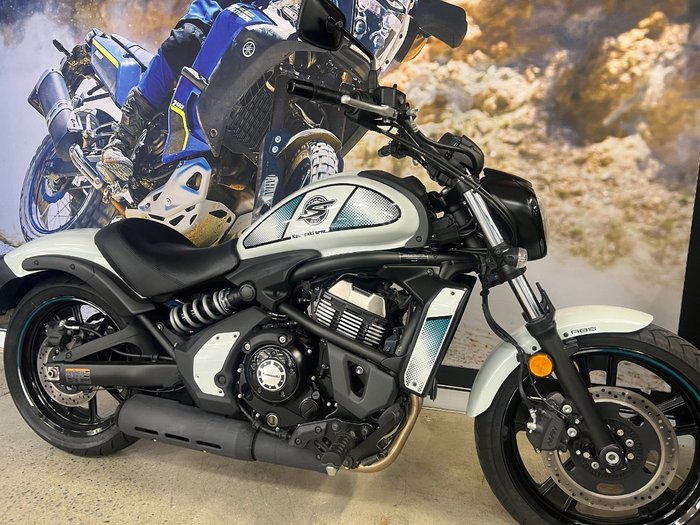 2021 Kawasaki VULCAN S (EN650D LAMS) WHITE
